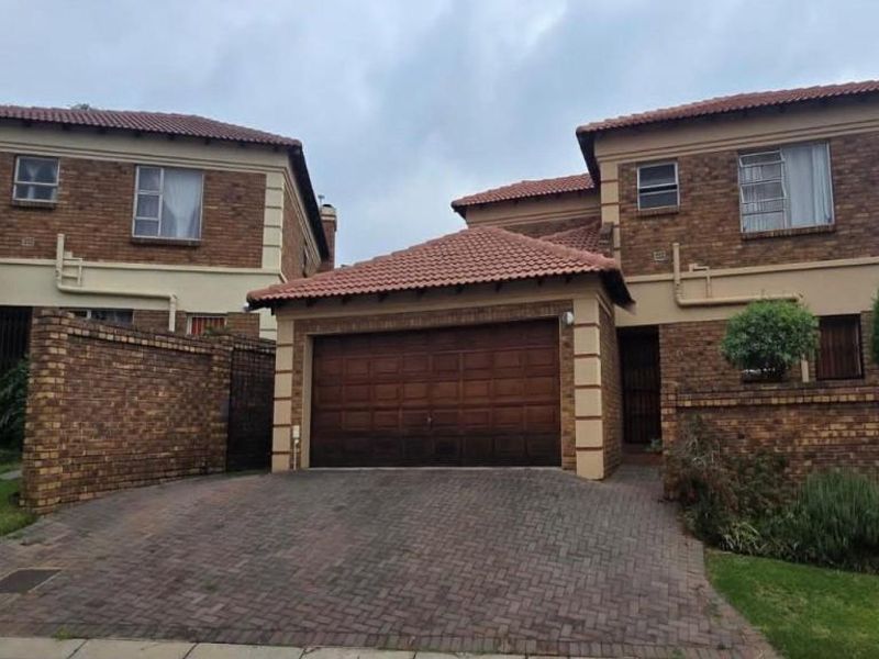 Double storey Cluster - Photo 4