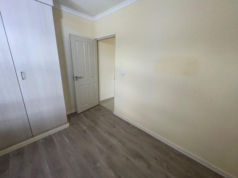 First-Floor Gem: 3-Bedroom Unit in Prime Pomona Location! - Photo 7