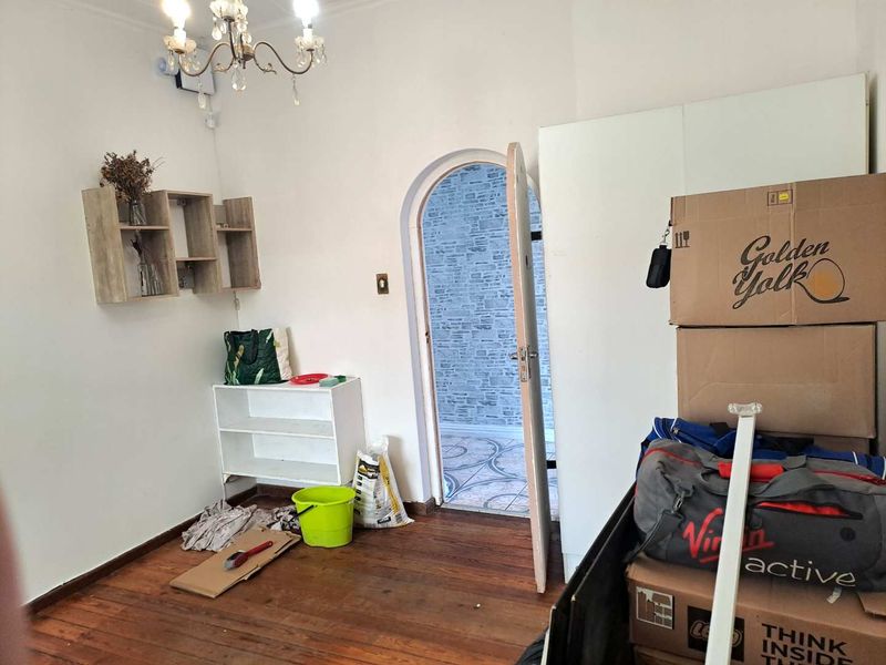 Family Home in the heart of Wynberg - Photo 8