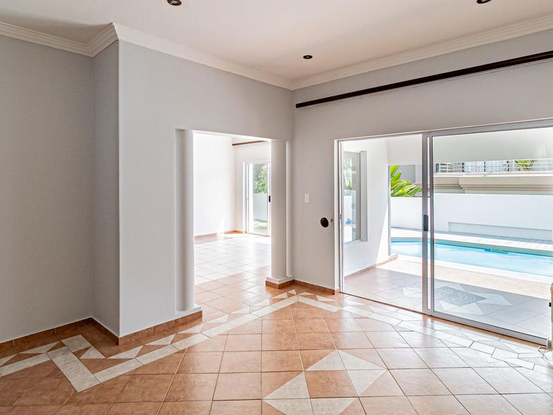 5 Bedroom House to Rent in Dainfern Golf Estate - Photo 9