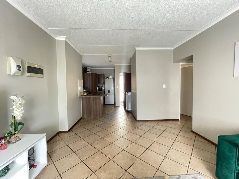 1st Floor Bargain - Photo 4