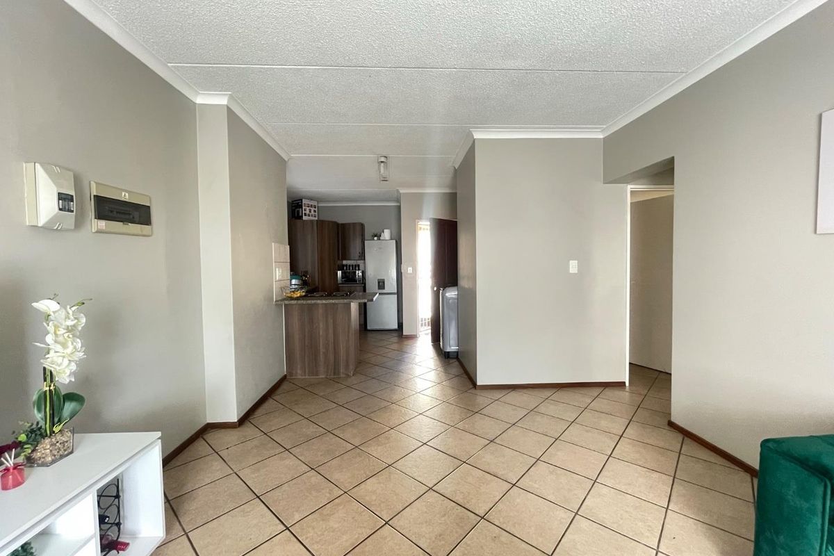 1st Floor Bargain - Photo 4