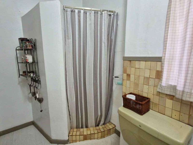 COTTAGE STYLE HOME OF CHARACTER IN THE HEART OF RIETONDALE - Photo 9