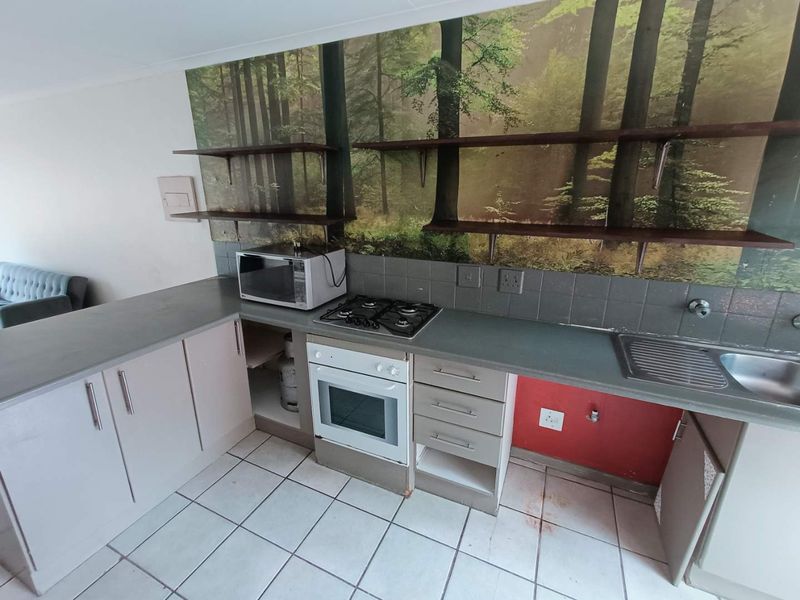 BEAUTIFUL TOWNHOUSE IN SECURE COMPLEX FOR SALE!!!! - Photo 3