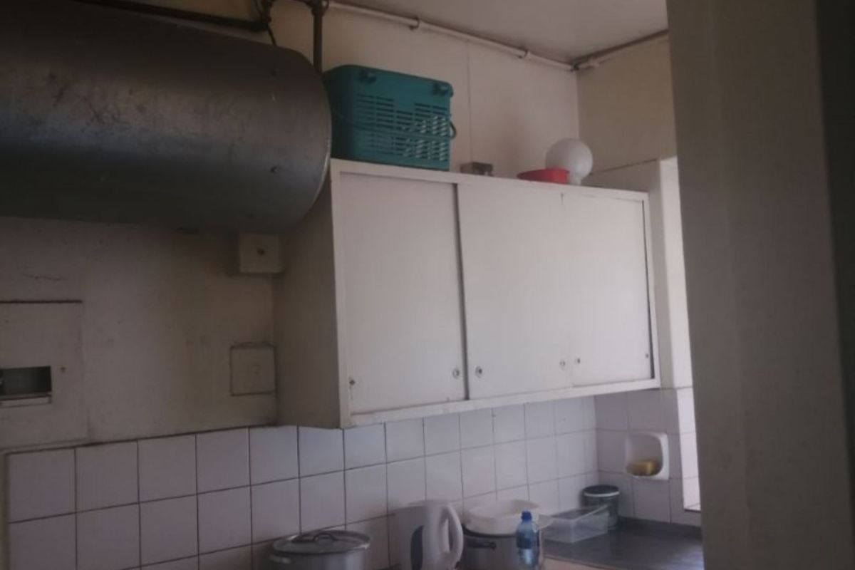 BARGAIN !!!  - 1.5 bedroom apartment in Sunnyside - Photo 4