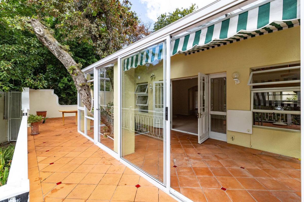 Unique & Tranquil 3-Bedroom Sanctuary in an Exclusive Gated Estate! - Photo 4