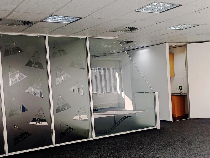 Office Space available - Photo 4