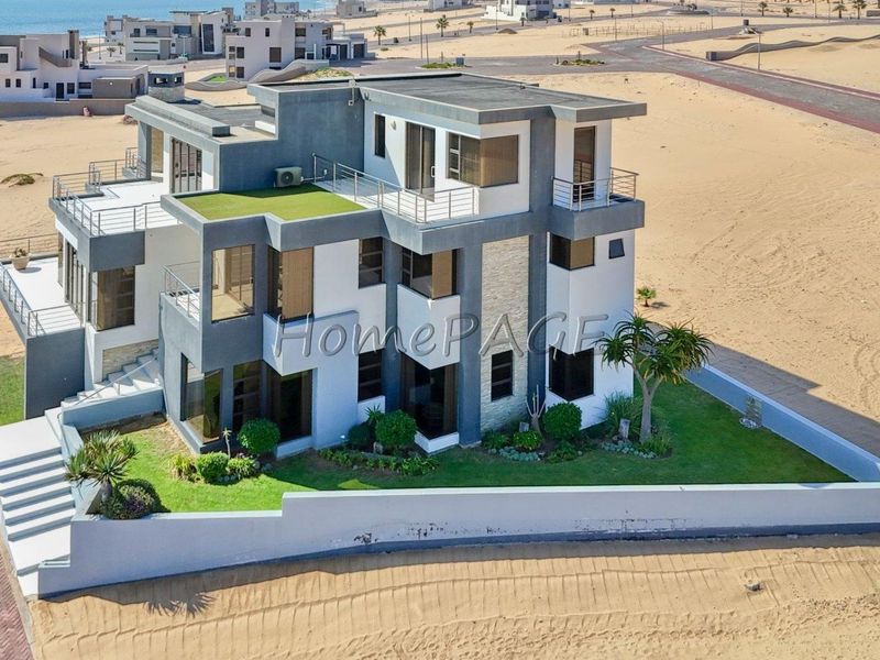 Afrodite Beach, Walvis Bay:  BEAUTIFUL, Magnificent, multi-level 4 Bedroom home is for sale - Photo 4