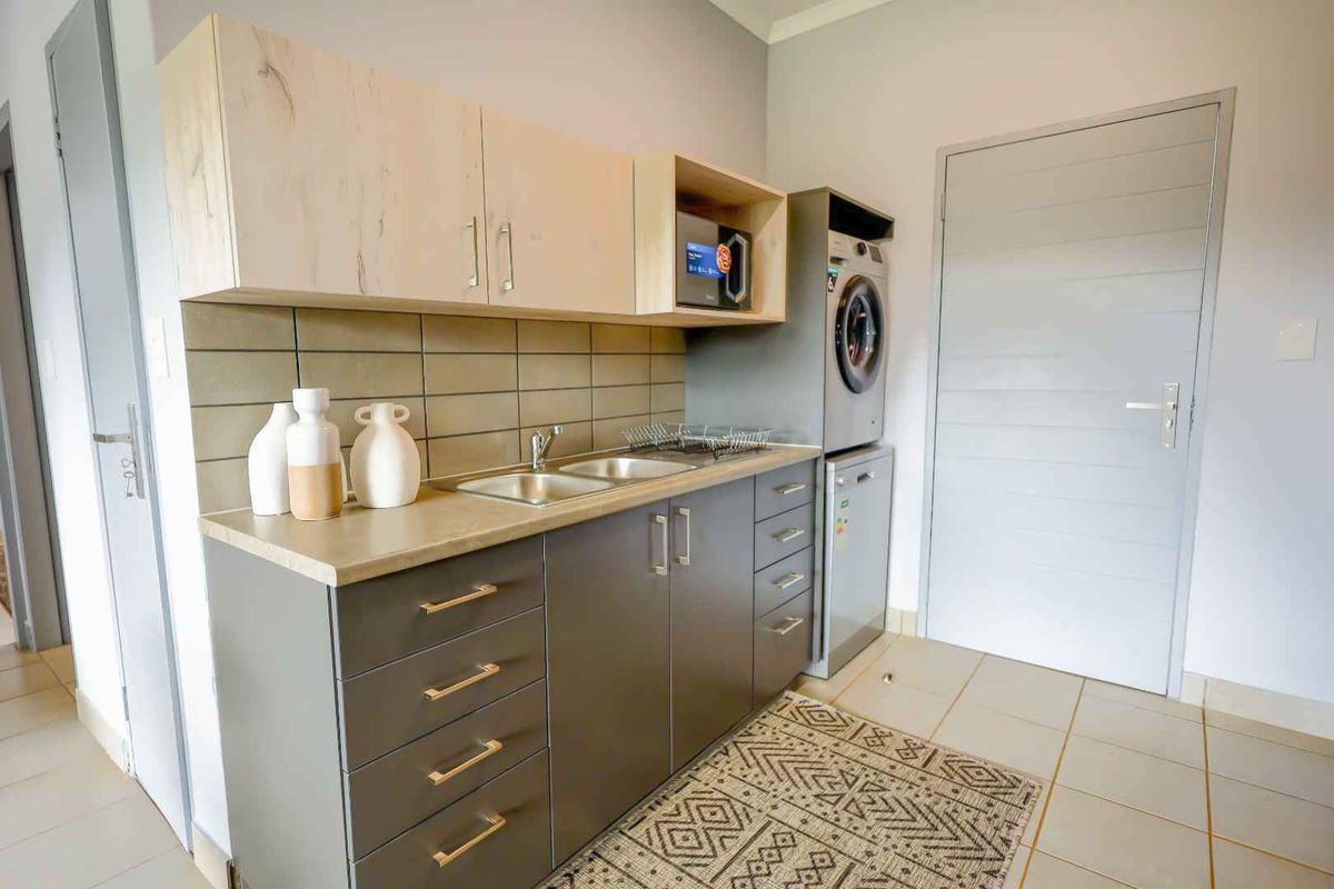 Brand new Ultra-Modern 2 Bedroom, 2 Bathroom Apartment to Rent in Montana - Photo 4