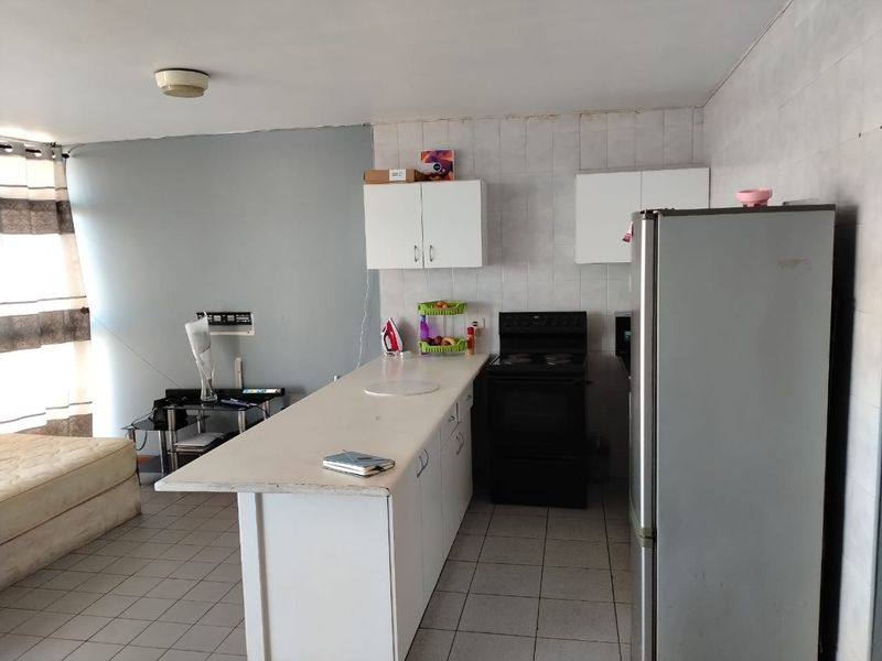 Bachelor apartment - Photo 4
