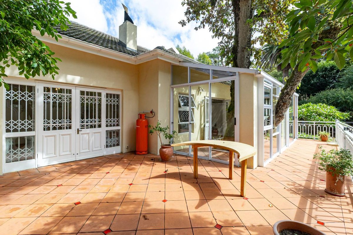 Unique & Tranquil 3-Bedroom Sanctuary in an Exclusive Gated Estate! - Photo 3