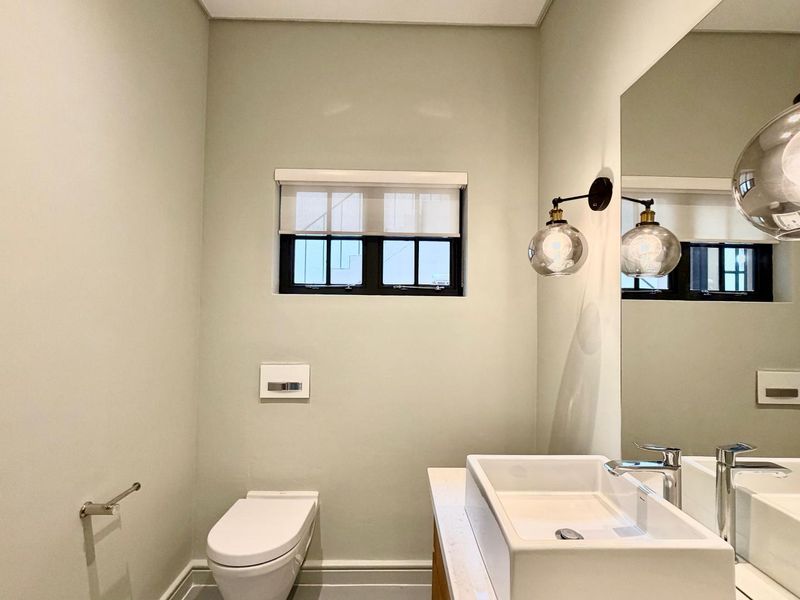 4 Bedroom House For Sale in Auasblick - Photo 8