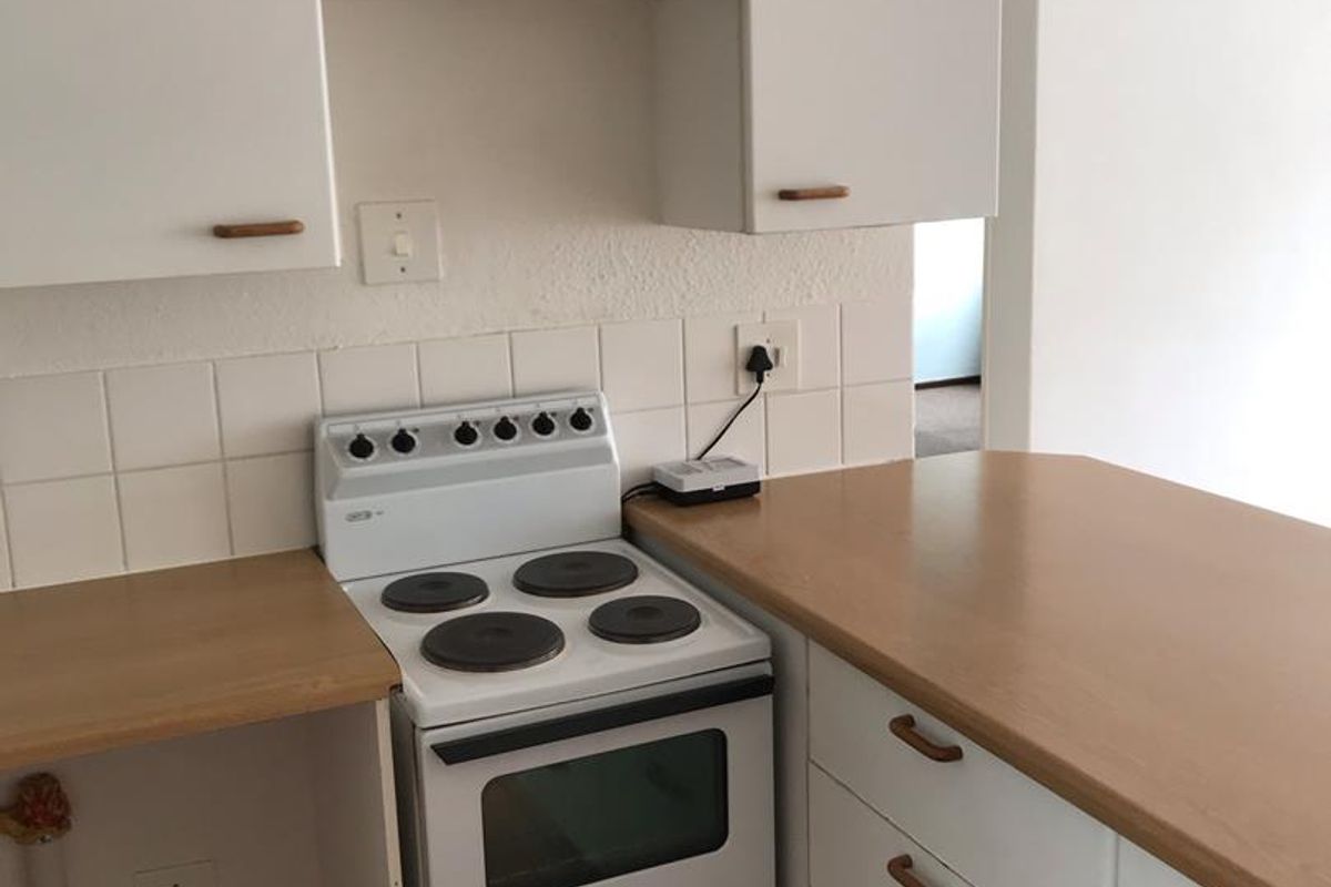 Groenkloof, 2 Bedroom for sale - Photo 3