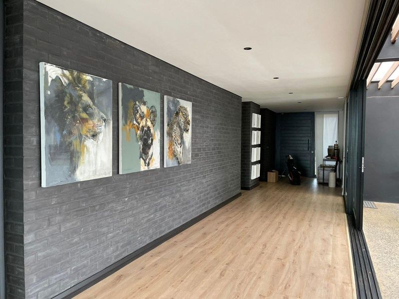 Luxury home - Photo 9