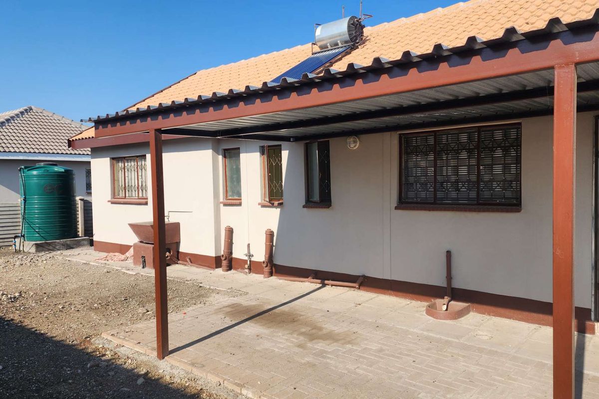 Home Sweet Home in Platinum Village - Photo 3