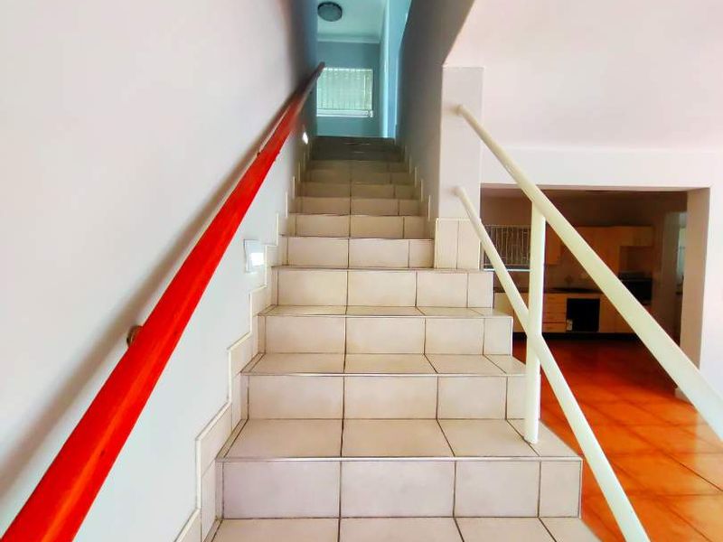 SOLE MANDATE TOWNHOUSE FOR RENT EROS - Photo 3