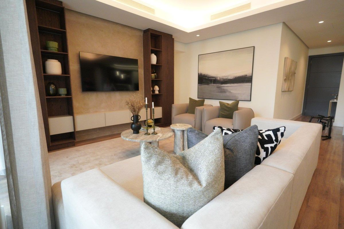 Unveiling Opulence - Photo 2