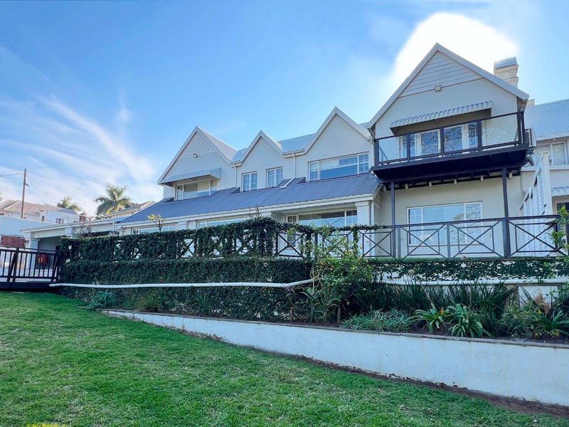 Magnificent Six-Bedroom Family Residence with Sea Views – Durban North - Photo 3