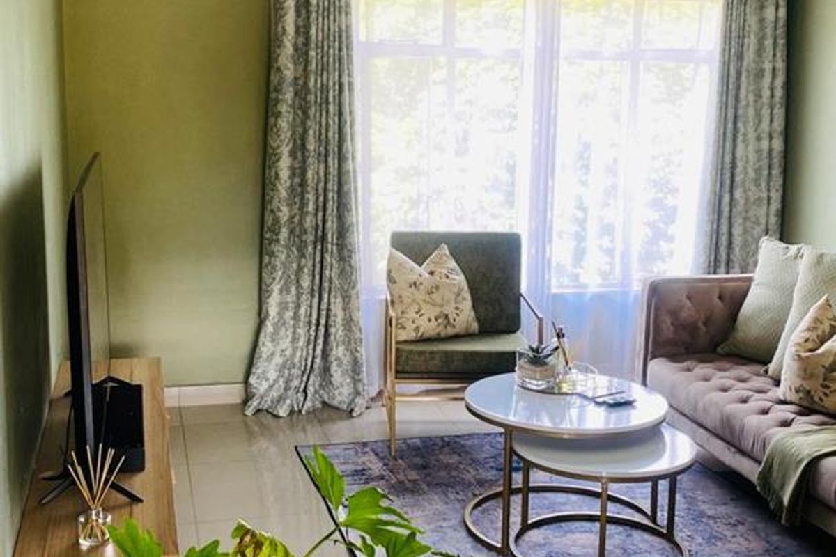 1-Bedroom Apartment in Secure Complex - Photo 2