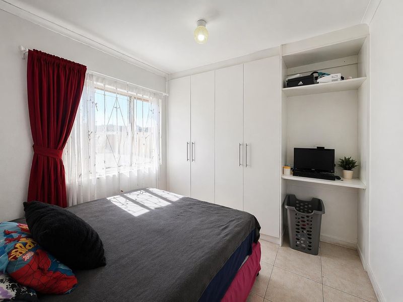 FOR SALE: CHARMING 2-BEDROOM UNIT WITH LOW LEVIES & MODERN COMFORT, MONDESA,NAMIBIA - Photo 9