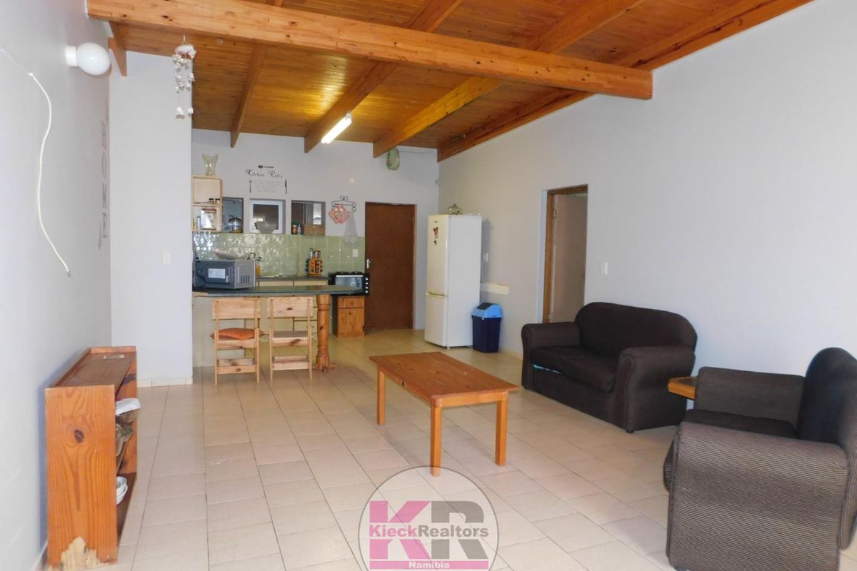 Charming & Spacious: A Classic Home with Endless Potential - Photo 3