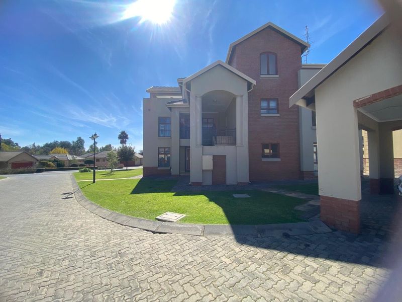 Beautiful 2 bedroom apartment calling your name - Photo 4