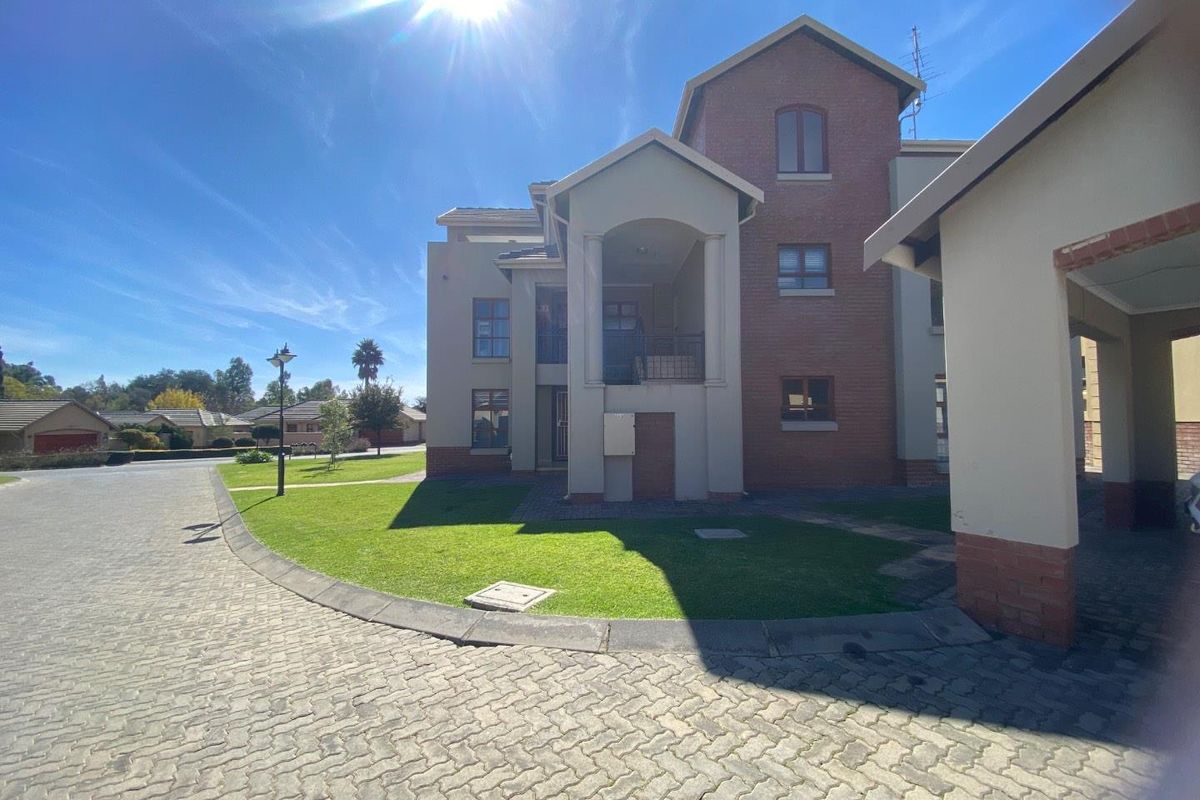 Beautiful 2 bedroom apartment calling your name - Photo 4