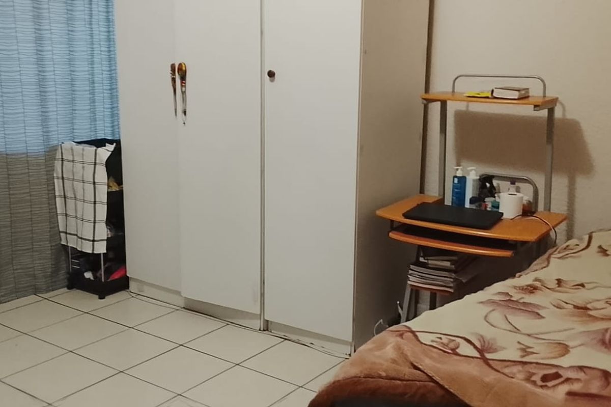 **Spacious Bedroom Available in Shared Apartment – Ideal for a Lady** - Photo 3