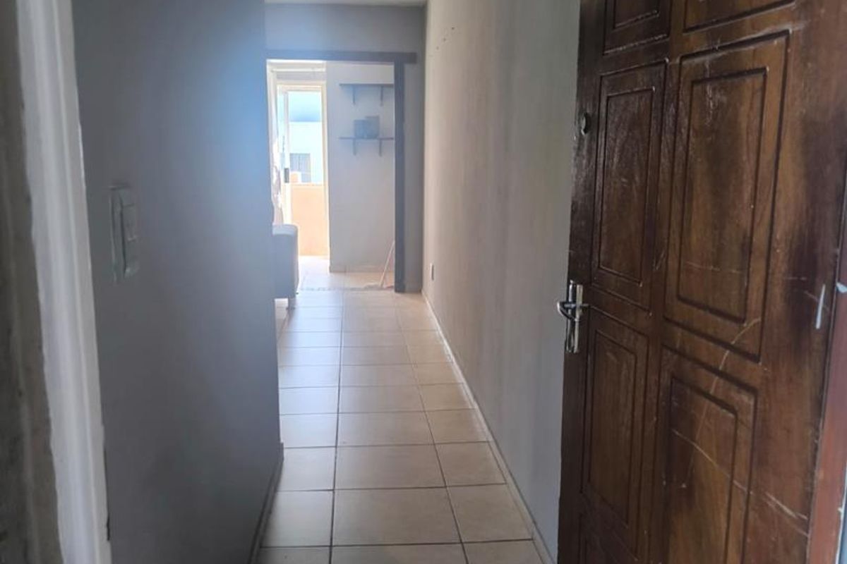 Pet Friendly Townhouse with own garden!! - Photo 5