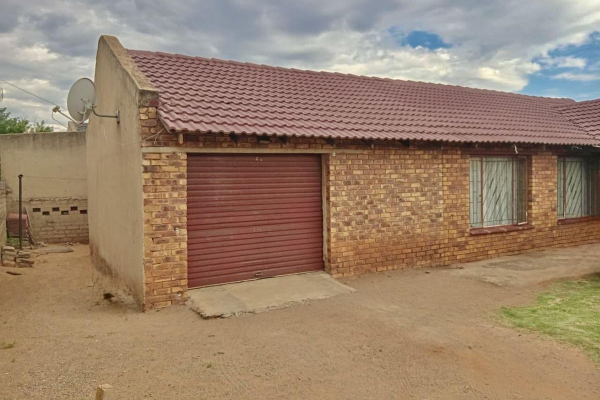 3 Bedroom house on the market - Photo 2