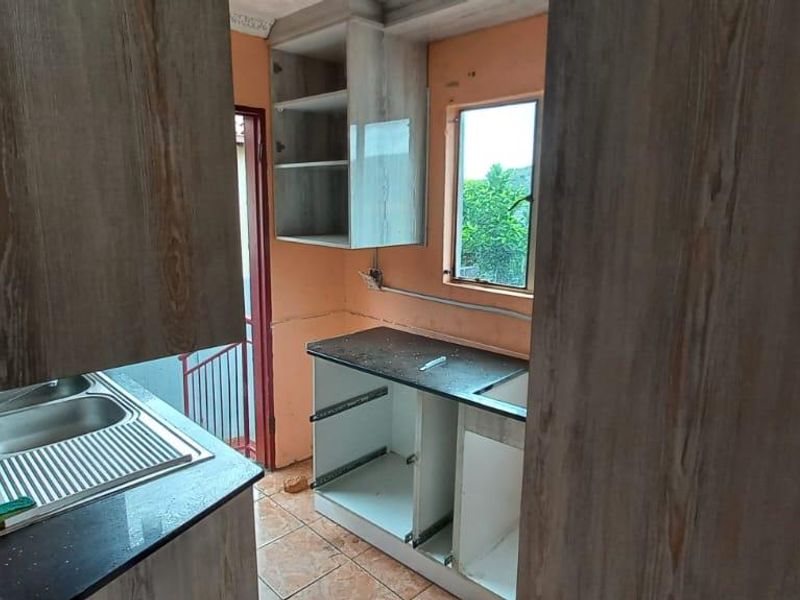 Gem valley house for sale - Photo 5