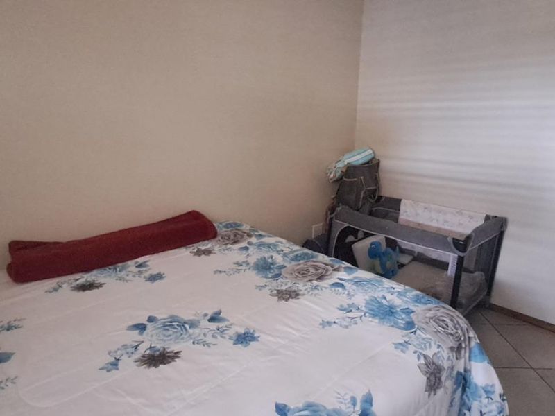 Situated in the sought-after suburb of Albertsdal - Photo 10