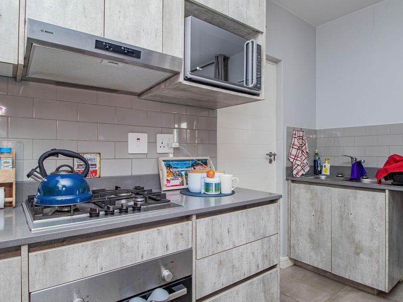 Ground floor apartment in Hartland Villlas - Photo 3