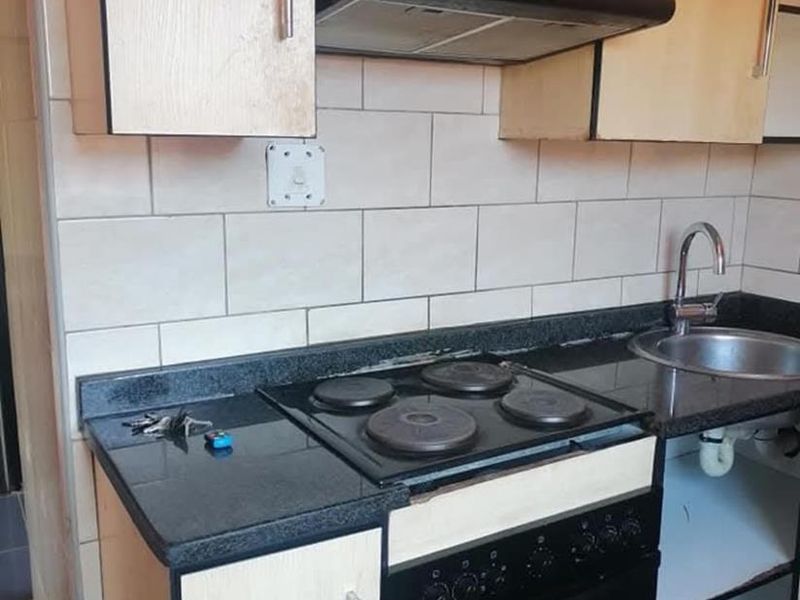 3 bedrooms house to rent in Soshanguve VV - Photo 3