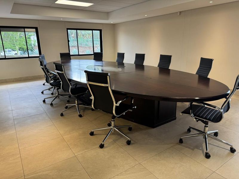 AGRADE OFFICES TO LET - Photo 2