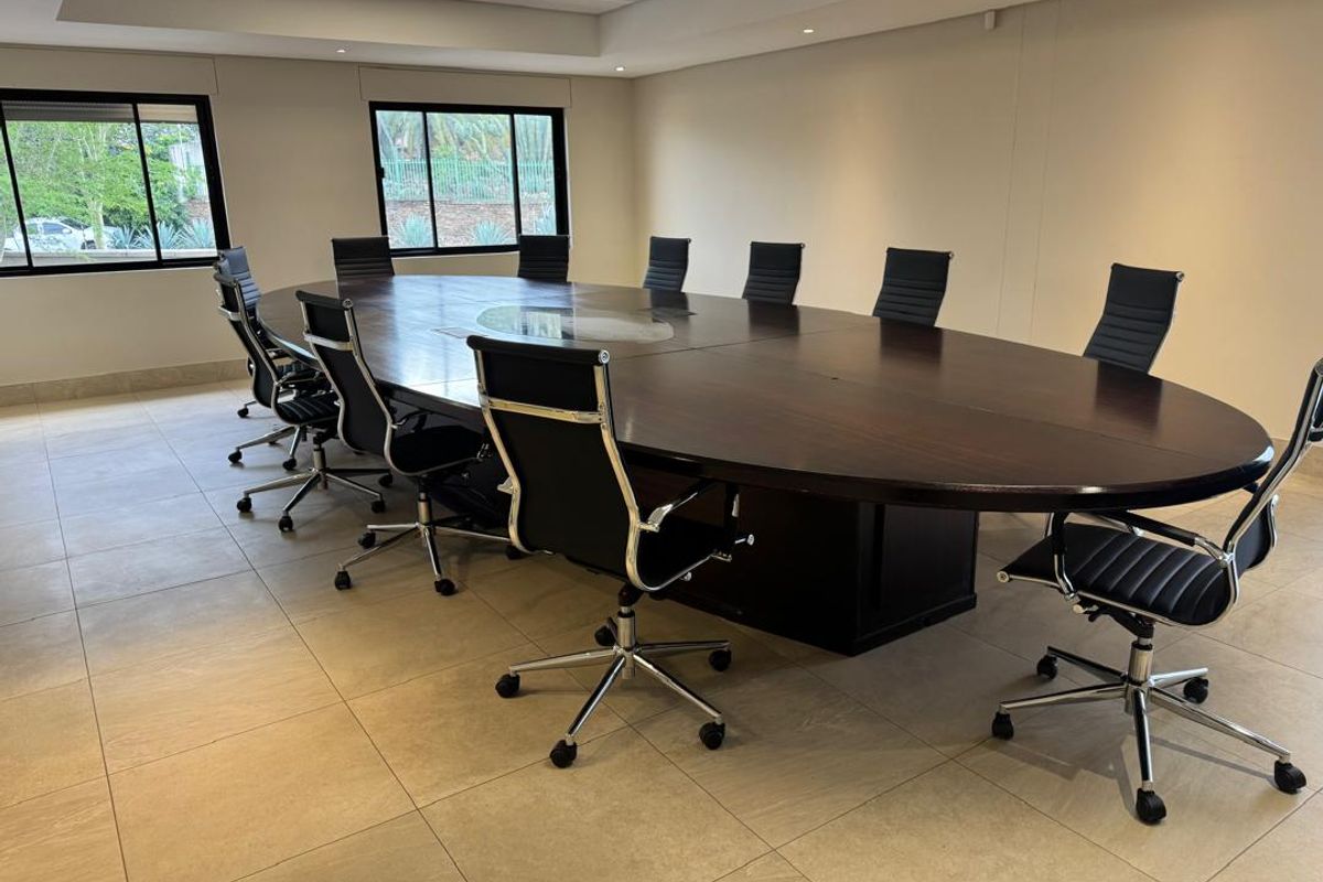 AGRADE OFFICES TO LET - Photo 2