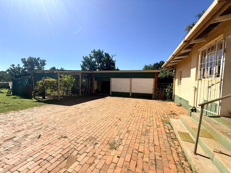 House for sale zoned Commercial in Paulpietersburg - Photo 2