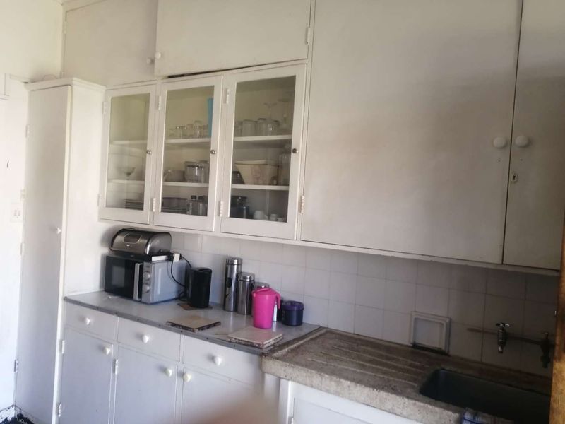 Spacious house in Linmeyer with a flatlet! - Photo 7