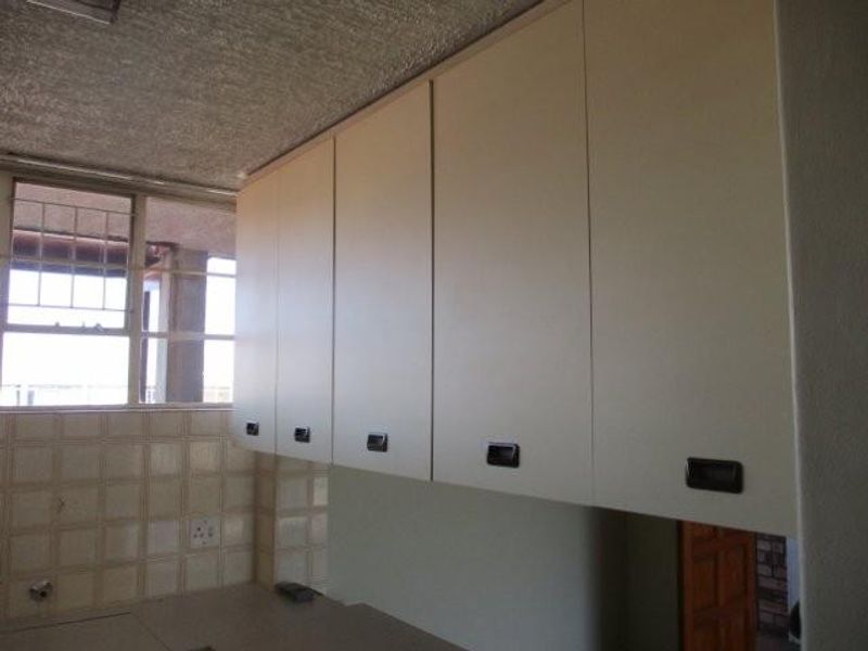 2 BEDROOM FLAT TO RENT IN WONDERBOOM SOUTH - Photo 4