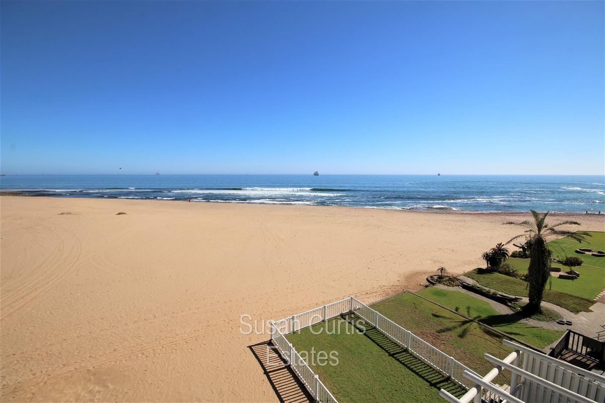 Beach front Townhouse - Photo 4