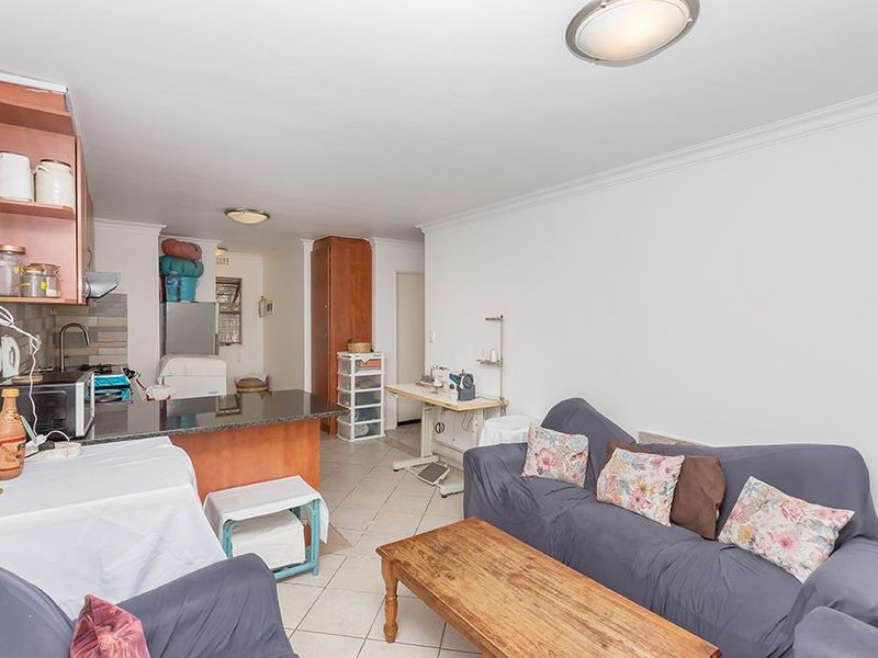 2 Bed Ground Floor Apartment - Photo 5