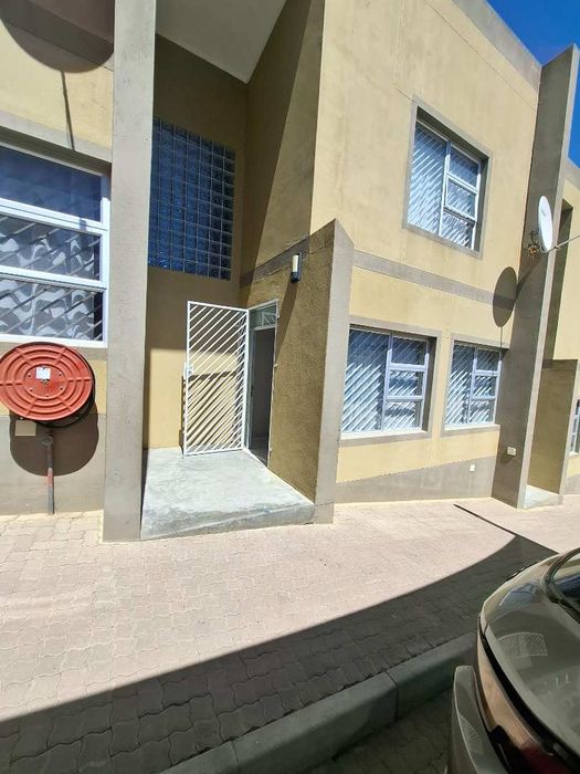 Property #2440700, Townhouse For Sale in Otjomuise Ext 4