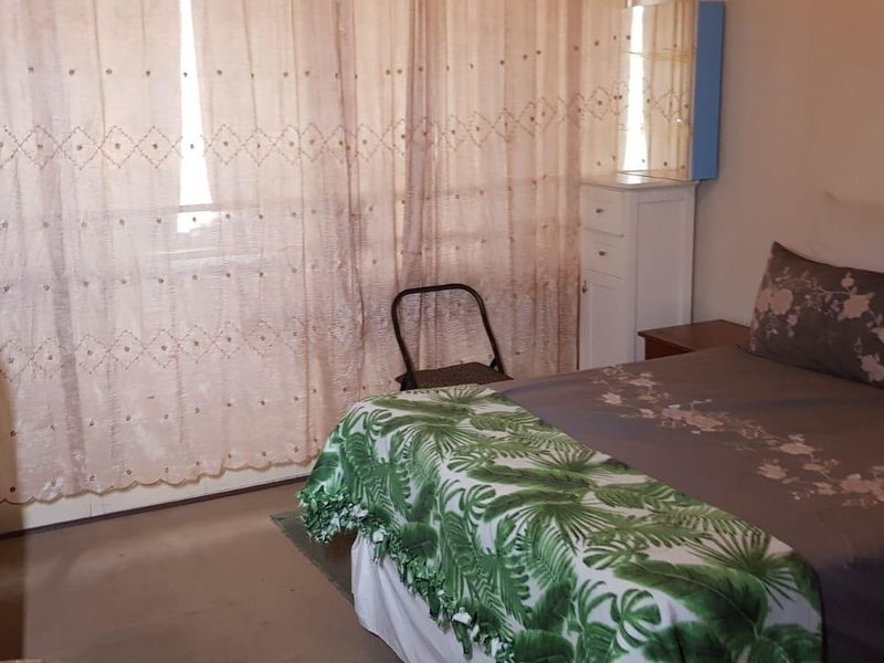 Ideal Location: Cozy 2-Bedroom Near Gautrain Station at Only R460k - Photo 10