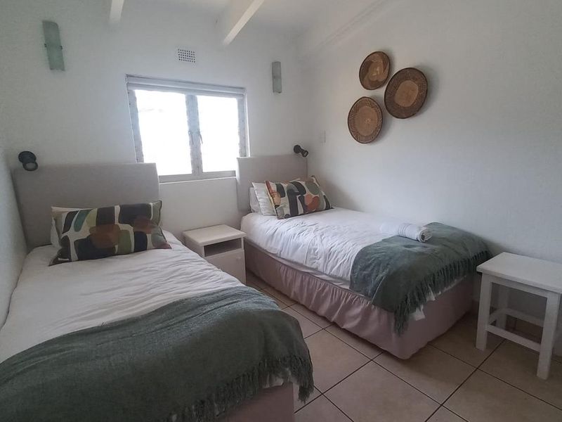 Sun, Sea & Style — All in One - Photo 8