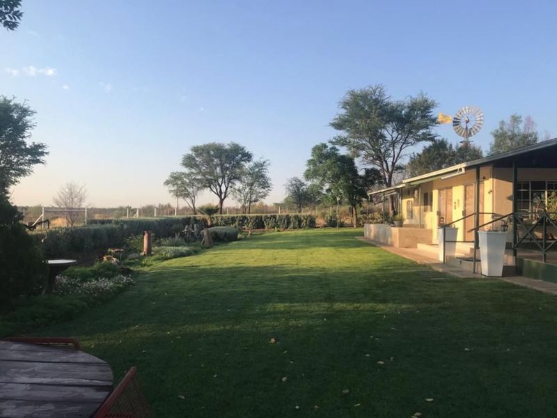 FOR SALE - CATTLE & GAME FARM IN THE  GOBABIS AREA - Photo 8