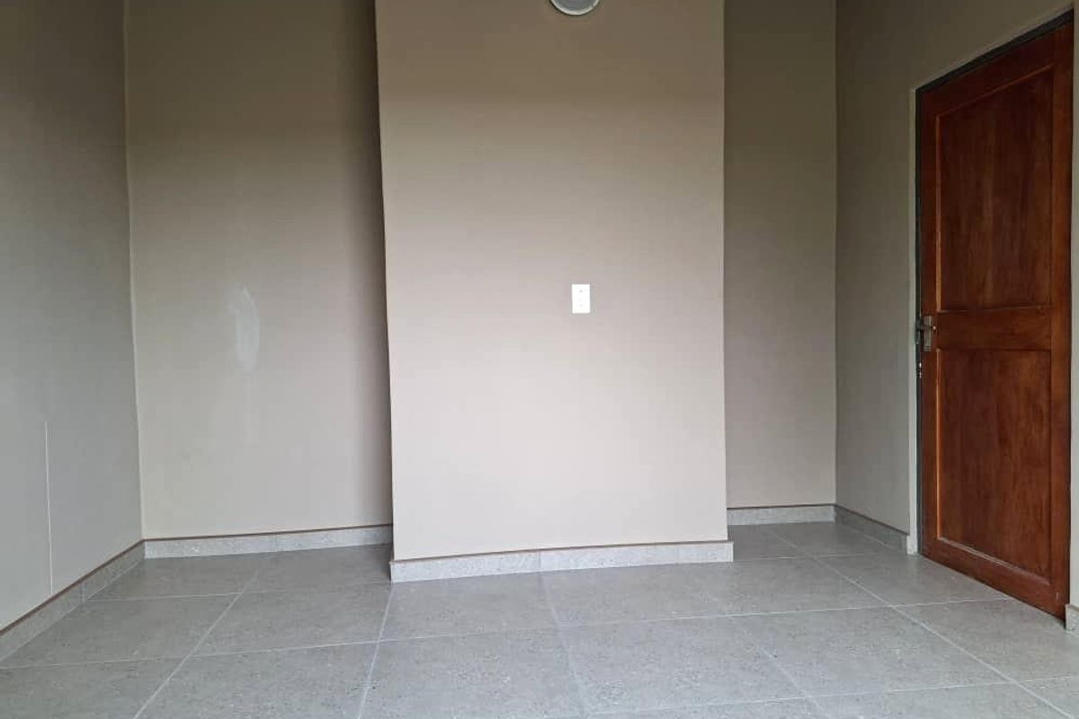 Office spaces for rent in Mavanze, Rundu - Photo 5