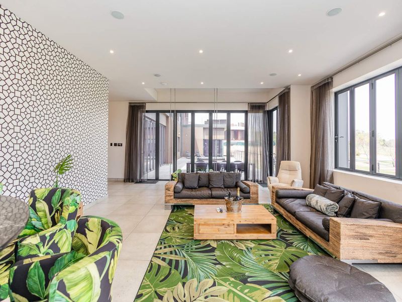 Million dollar views! - Photo 6