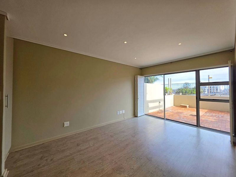 Modern & Secure 2 Bedroom Ground Floor Apartment - Photo 9