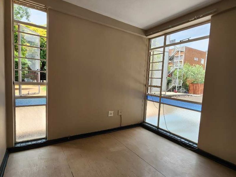 Affordable Single Room Available – 40 Troye Street, Sunnyside. - Photo 10