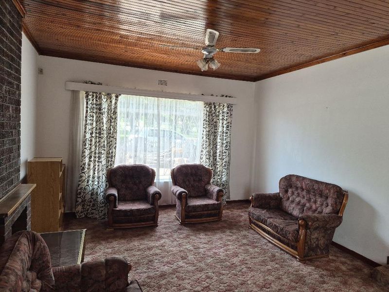 Large family home - Photo 3